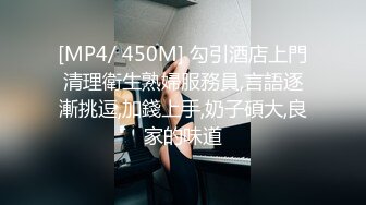 星空传媒XKG234性感长腿表妹勾引好色有钱表哥