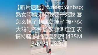 妖艳装扮女主播完美露脸啪啪，深喉包皮男后入蜜桃臀无套蒙草表情销魂