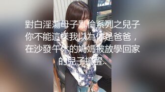 3P双龙白嫩骚受射完不满足接着继续操