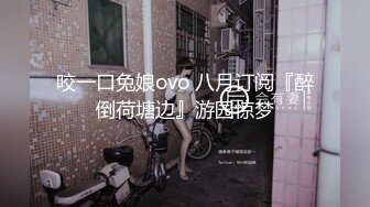 七月流出大神潜入食品厂女厕偷拍女工尿尿厂里新来的辣妹长靴搭配皮裤