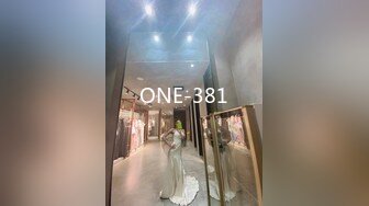 2024.06.22，【酒店偷拍】，极品黑长直女神裸睡打游戏退房大战一场，身材好颜值高，偷窥佳作必看